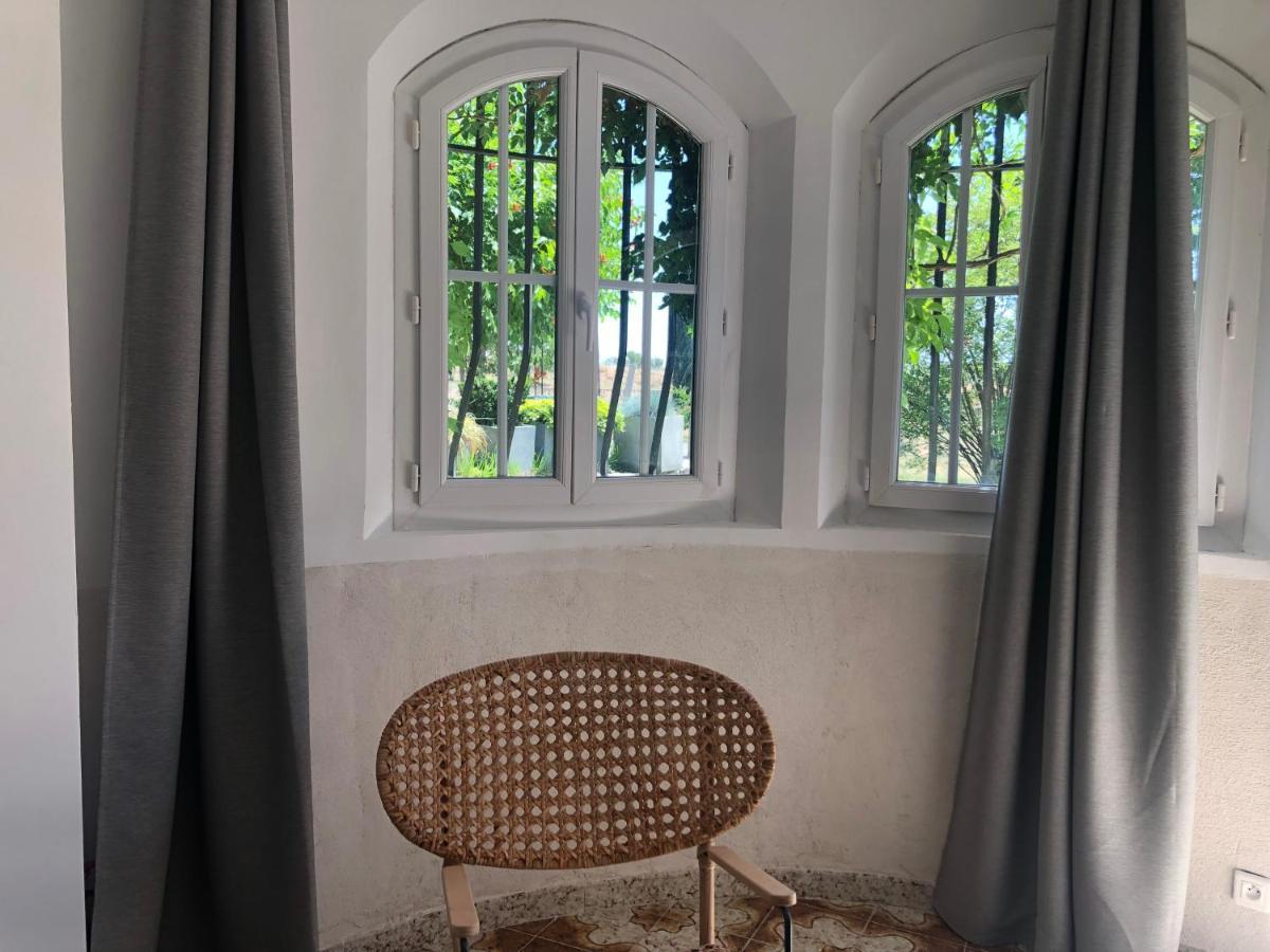 Villa La Tour- Pigeonnier Provencal - Mas Des Sous Bois Ventabren Exterior foto