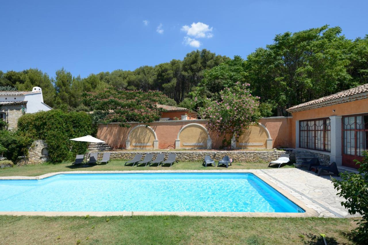 Villa La Tour- Pigeonnier Provencal - Mas Des Sous Bois Ventabren Exterior foto