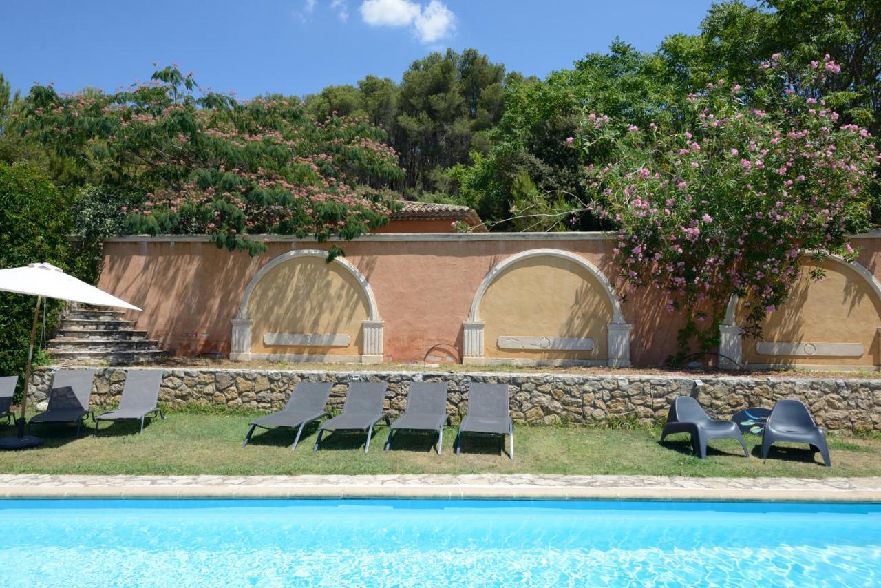 Villa La Tour- Pigeonnier Provencal - Mas Des Sous Bois Ventabren Exterior foto